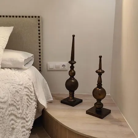 Leather Loft Rural Apartment